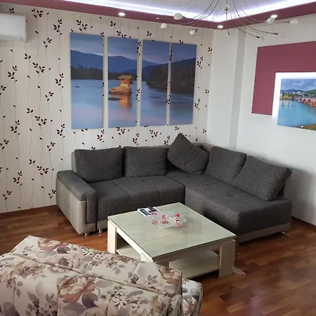公寓 Apartman Nikol Stan Na Dan